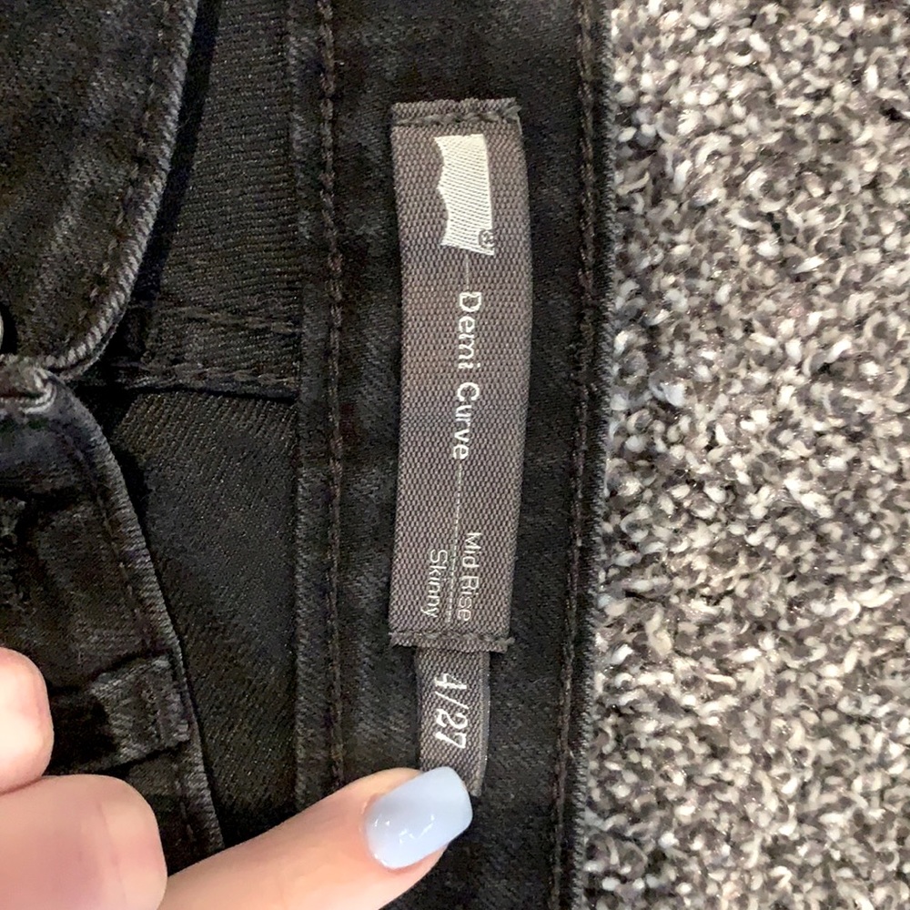Levi’s - Picture 2 of 5